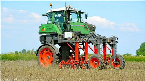 老外耕地机械的意外之景 人车协同，安全与效率的现代诠释